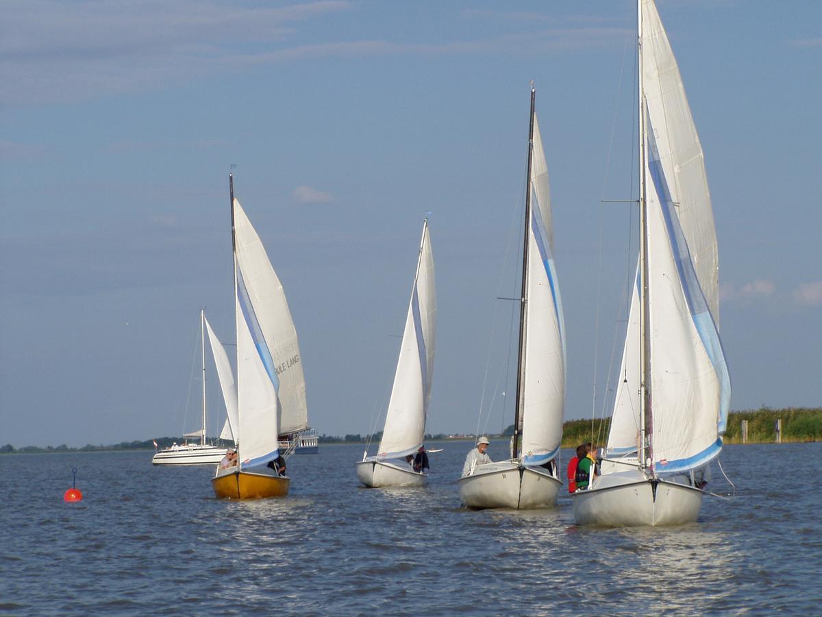 Das Mittelpunkt Mörbisch am See Exterior foto